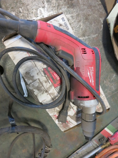 MILWAUKEE DRILL