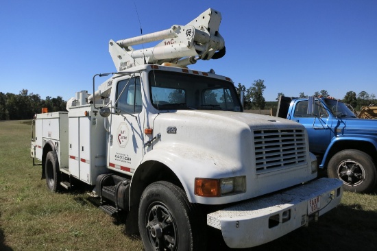 1996 IH 4700 BUCKET TRUCK, T44E DSL, ADDISON AUTO TRANS, AIR BRAKES, ALTEC 41' BOOM, 123,804 MILES