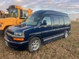 2004 CHEVROLET STARCRAFT GT CLASSIC VAN AUTO TRANS ACCESS DOORS ON BOTH SIDES LEATHER TV LOADED