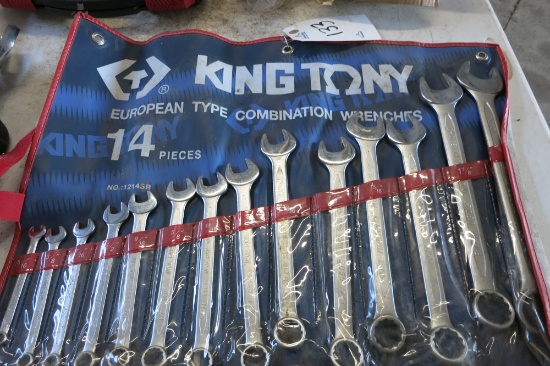 WRENCH SET