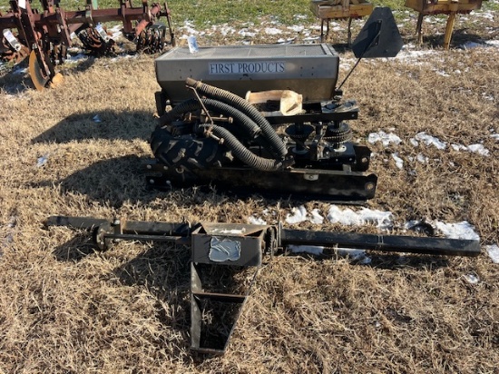 FIRST PRODUCTS FERTILIZER HOPPER GROUND DRIVE LIKE NEW