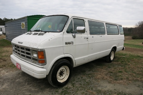 1986 DODGE 15 PASSENGER VAN, AUTO TRANS, 147,000 MILES