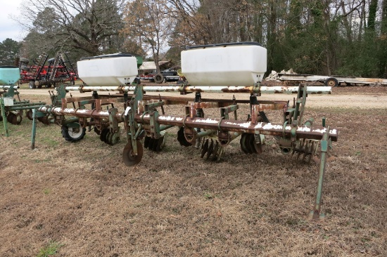 KMC 4-ROW ROLLING CULTIVATORS, FERTILIZER DRIVE, LAYBY DISC GANGS, 4” BAR