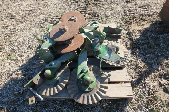JD COULTERS & FERTILIZER OPENERS