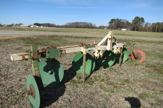 STRICKLAND BROTHERS 4-ROW POTATO PLOW, HYD SHIFT