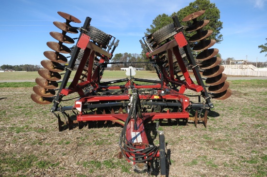 CASE 345 72-BLADE WING FOLD DISC, 9" SPACING, ROLLING BASKETS, HYD DOWN PRESSURE