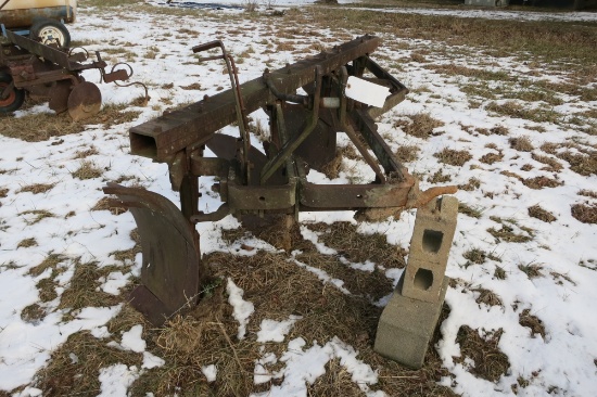 JD 4B PLOW