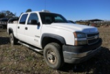 2005 CHEVROLET 2500HD, 4X4, CREW CAB, GAS, AUTO TRANS, 349,623 MILES
