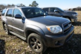 2007 TOYOTA 4 RUNNER, 4X4, AUTO TRANS, LEATHER INTERIOR, 200,543 MILES