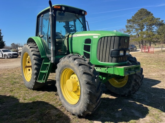 JD 7330, CAB, DSL, MFWD, POWER QUAD TRANS, LEFT HAND REVERSER, 3 REMOTES, 7398 HRS