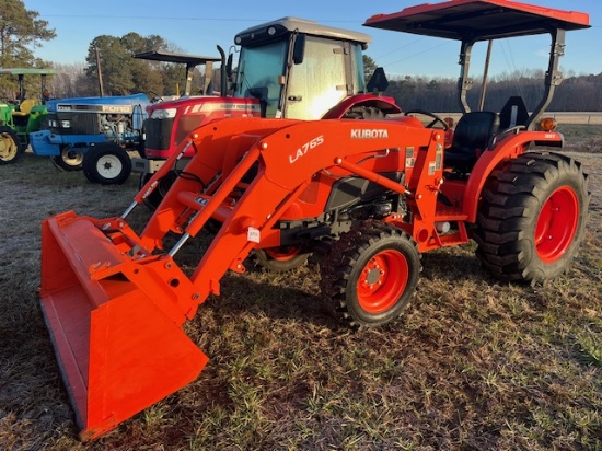 KUBOTA L4701 MFWD, DSL, HYDRASTAT TRANS, SELLS W LA765 LOADER, 204 HRS GARAGE KEPT