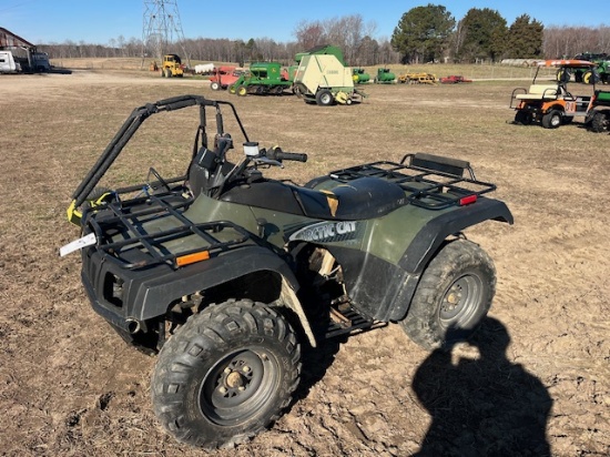ARTIC CAT 4-WHEELER 4 x 4 577 MILES