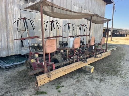 LANNON 4-ROW TRANSPLANTER