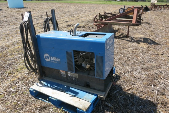 MILLER BOBCAT 225 GAS WELDER, 97 HRS
