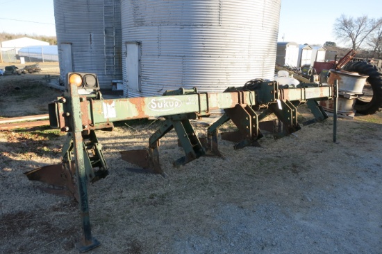 4-ROW SUKUP PLOW (NEEDS WORK)