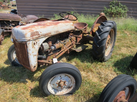 Salvage Ford 8n