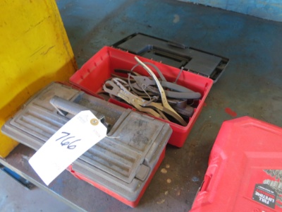 2 Toolboxes