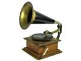 Victor I Horn Phonograph