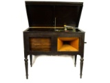 Steger Victrola Phonograph Record Player