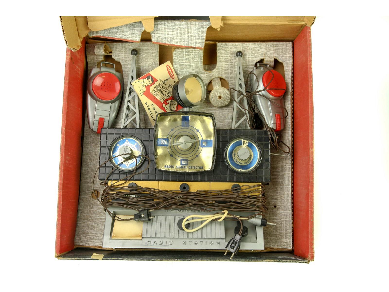 Remco Electronic Radio Station