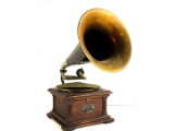 Victor Humpback II Horn Phonograph