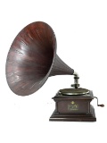 Victor IV Phonograph w/Large Spear Point Wood Horn