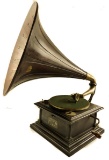 Victor IV Horn Phonograph w/Wood Horn