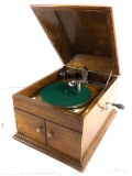 Victor VV-VIII Tabletop Phonograph