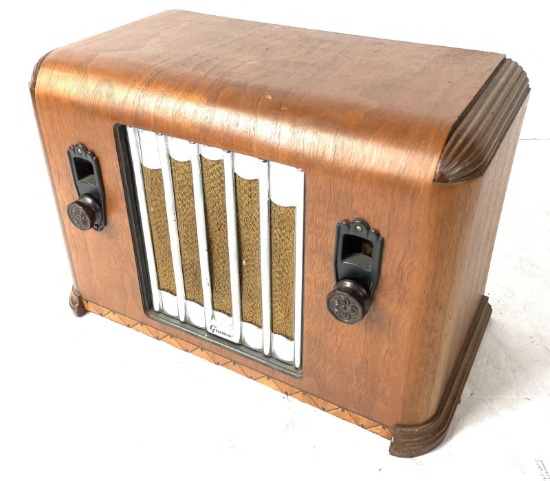 1933 Grounow Model 501 Tabletop Radio