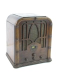 1933 Stewart Warner Model 110 Wood Case Radio