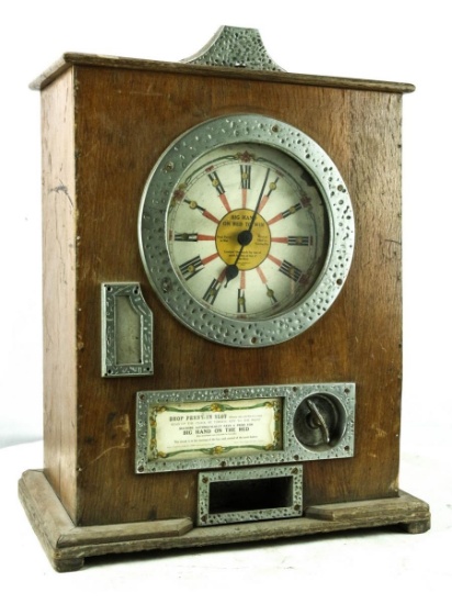 The Twelve Win Clock Slot Machine