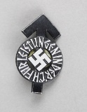 WWII German Youth Fur Leistungen in der H.J. Badge
