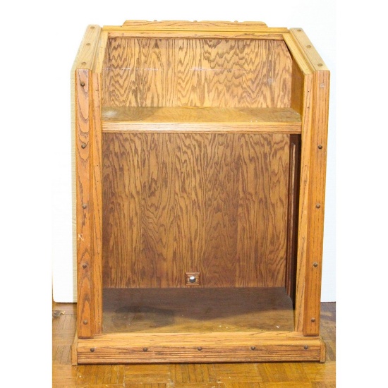 Vintage Oak Cash Podium
