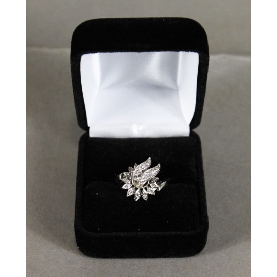 Diamond & Platinum Ring Size 7 1/2
