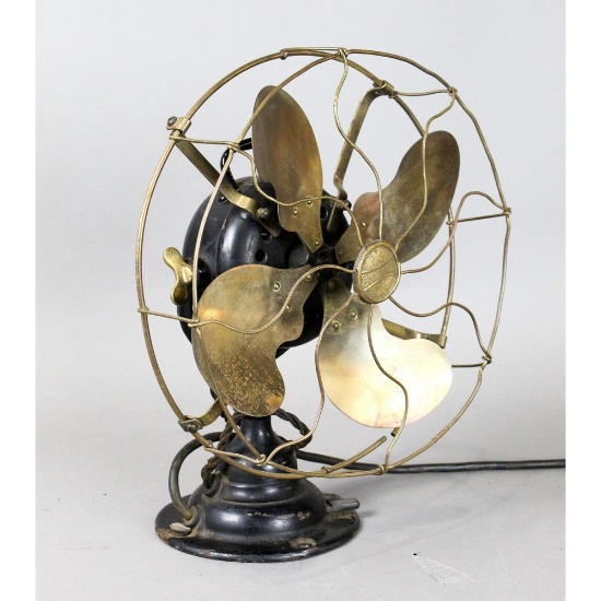 Emerson Model 19646 Pancake-Style Electric Fan