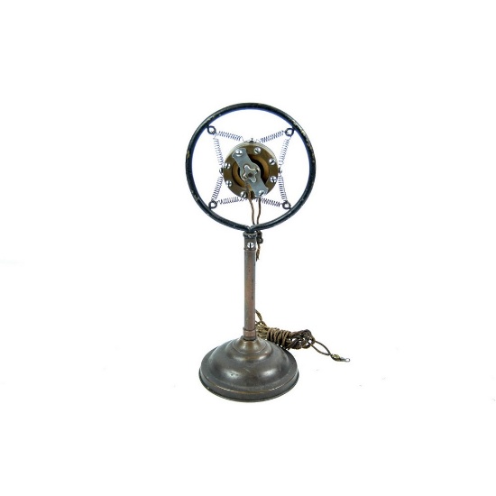 Suspension Microphone on Desk Stand