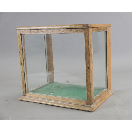 Countertop Glass Display Case