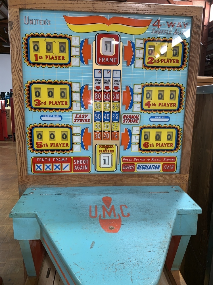 Vintage 1954 United Speedy Shuffle Alley Puck Bowling (1
