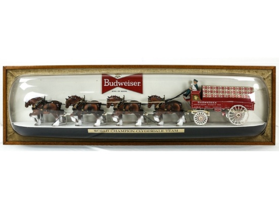 Budweiser "King of Beer" Light Up Sign