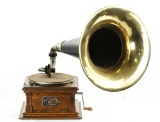 Victor E Talking Machine Phonograph