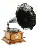 Victor IV Disc Phonograph in Oak Case