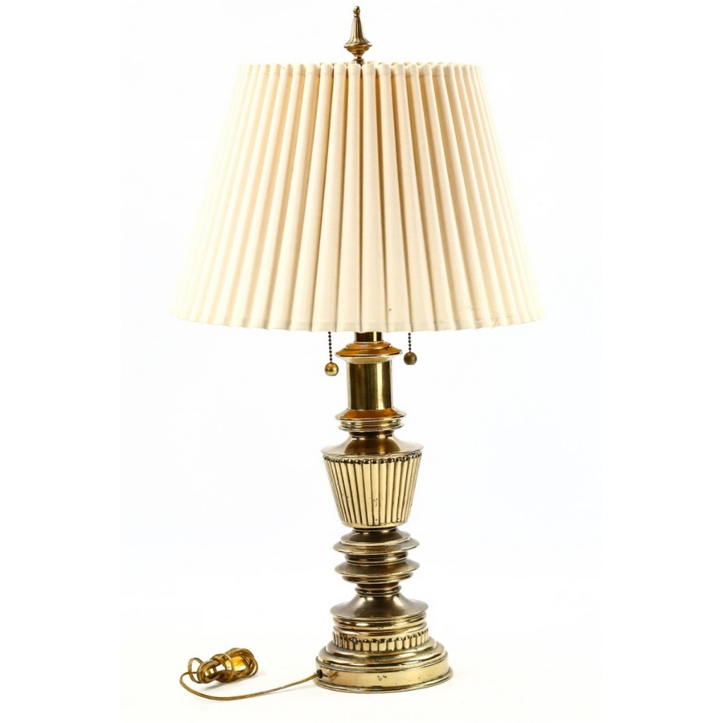 Rembrandt Lamp | Online Auctions | Proxibid