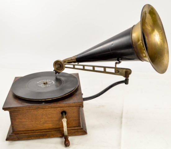 Standard Disc Talking Machine w/Brass Bell Horn