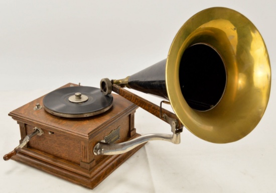 Victor E Front Mount Disc Phonograph