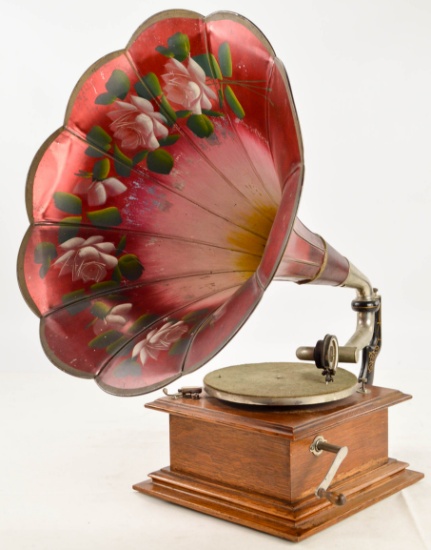 Victor I Disc Phonograph w/Flowered Horn