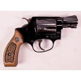 Smith & Wesson Model 37 Airweight Revolver .38 (M)