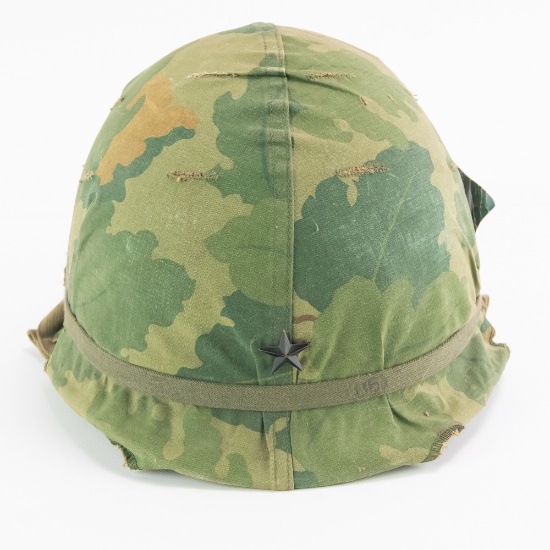 WWII Vietnam War US Helmet General Star W/ Cover