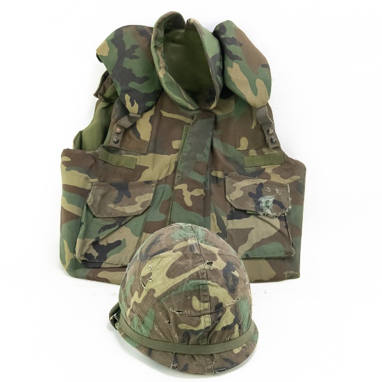 Cold War US Army Armored Vest W/M1 Helmet/ Liner