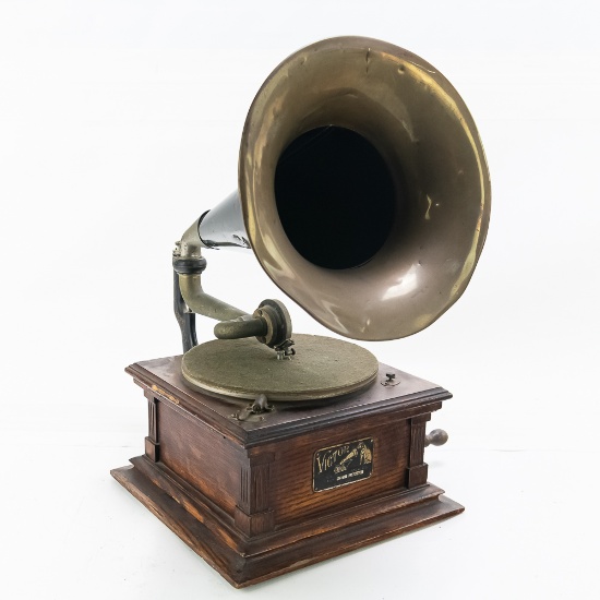Victor Type E Rear Mount Disc Horn Phonograph