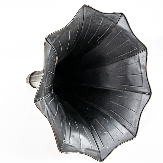 Victor MG Phonograph Horn